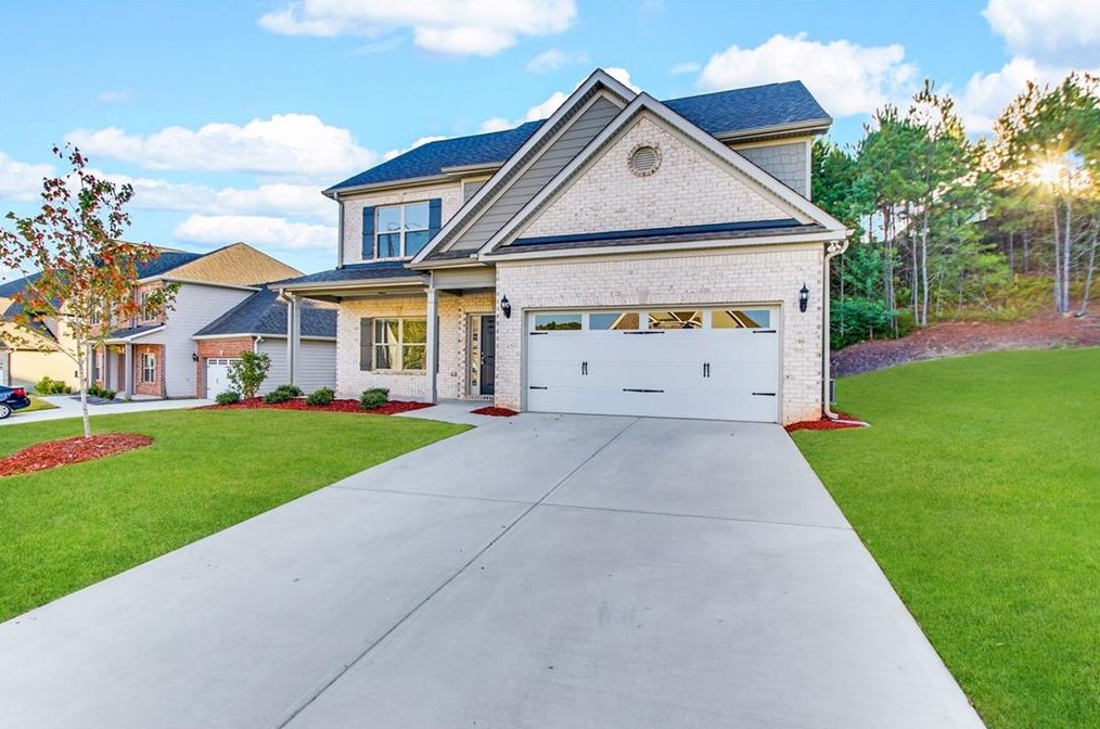 124 Donegal Way, Dallas GA  30132-7568 exterior