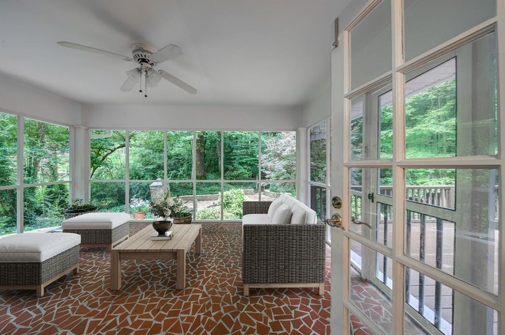 110 Wyndham Dr, Atlanta GA  30328-2045 exterior