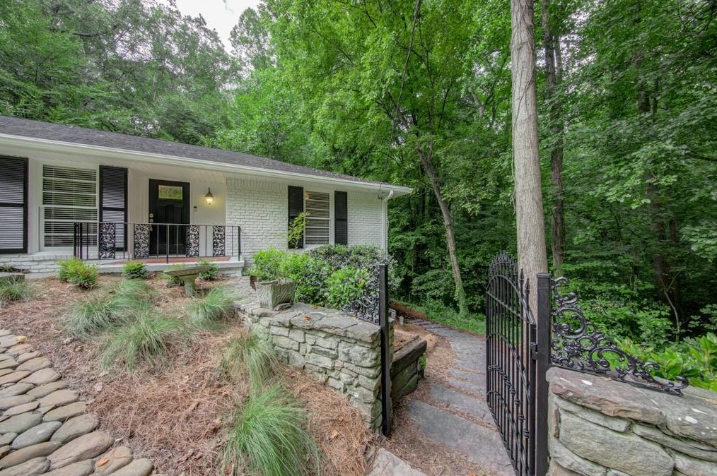 110 Wyndham Dr, Atlanta GA  30328-2045 exterior