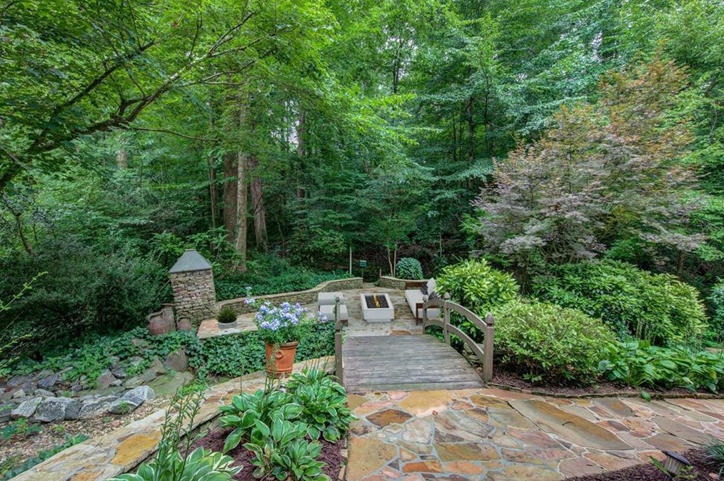 110 Wyndham Dr, Atlanta GA  30328-2045 exterior