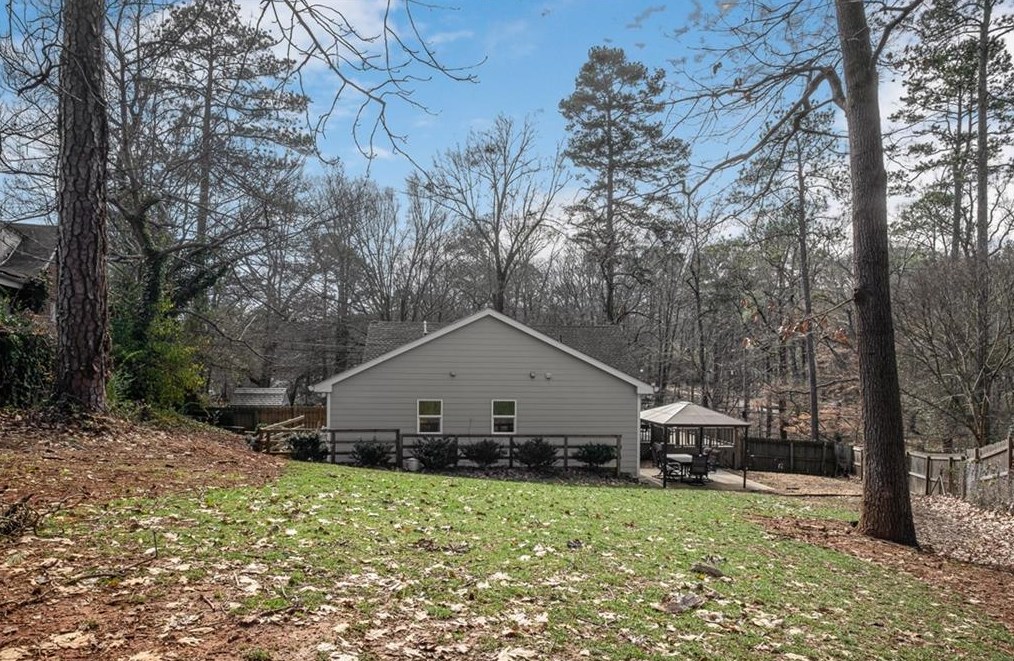 2524 Creekwood Ter, Decatur GA  30030-4509 exterior