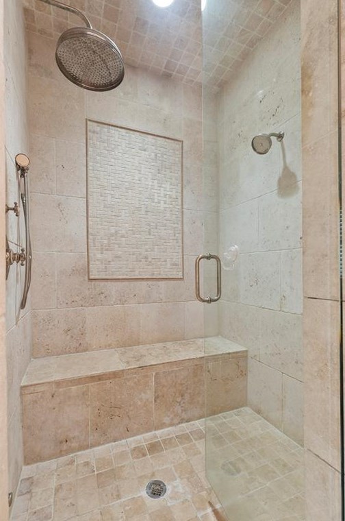 4170 Oaks Ct, Atlanta GA  30342-3560 exterior