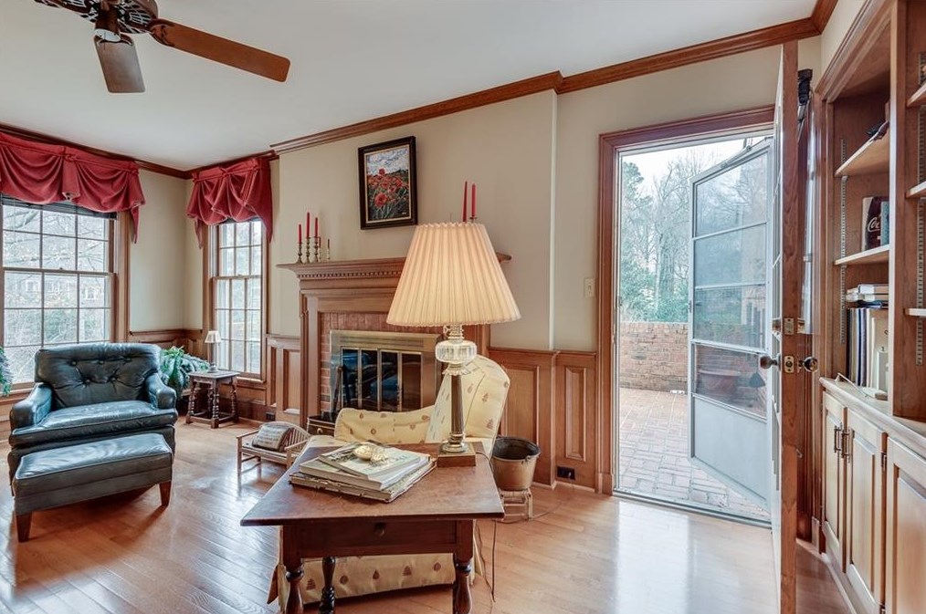 1816 Bedfordshire Dr, Decatur GA  30033-1406 exterior