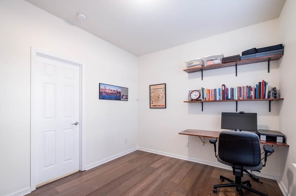 2200 Weldonberry Dr, Atlanta GA  30319-5734 exterior