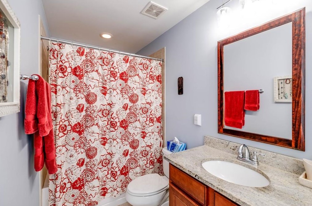 2200 Weldonberry Dr, Atlanta GA  30319-5734 exterior