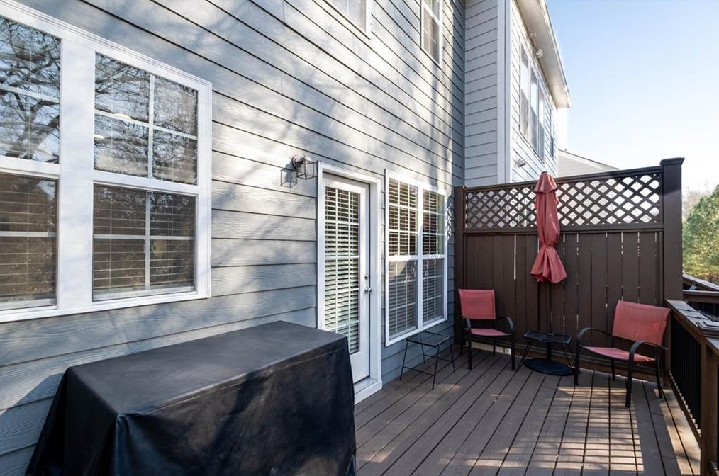 2200 Weldonberry Dr, Atlanta GA  30319-5734 exterior