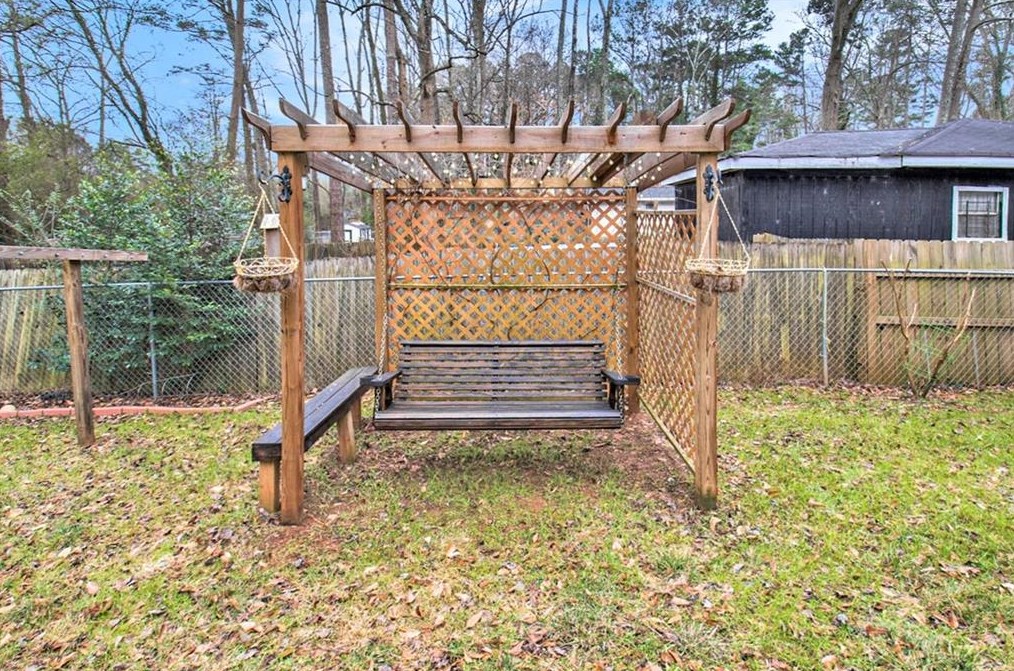 3466 Primrose Pl, Decatur GA  30032-4761 exterior