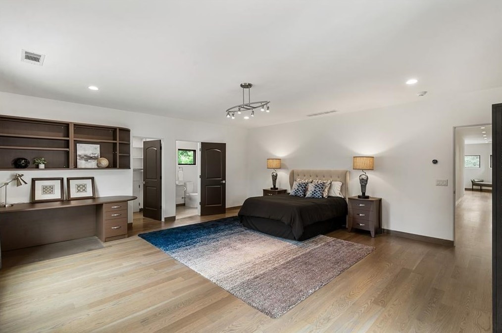 4746 Woodvale Dr, Atlanta GA  30327-4554 exterior