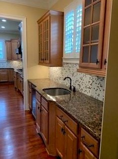 2584 Highland Ave, Smyrna GA  30080-2143 exterior