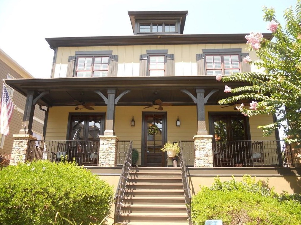 2584 Highland Ave, Smyrna GA  30080-2143 exterior