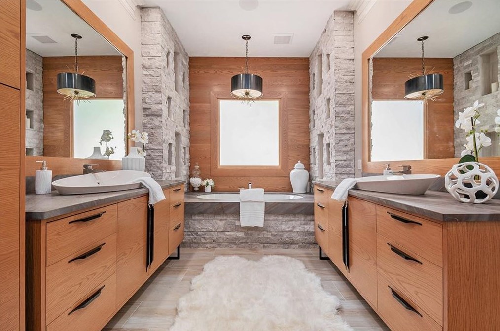 620 Pinetree Dr, Decatur GA  30030-2326 exterior