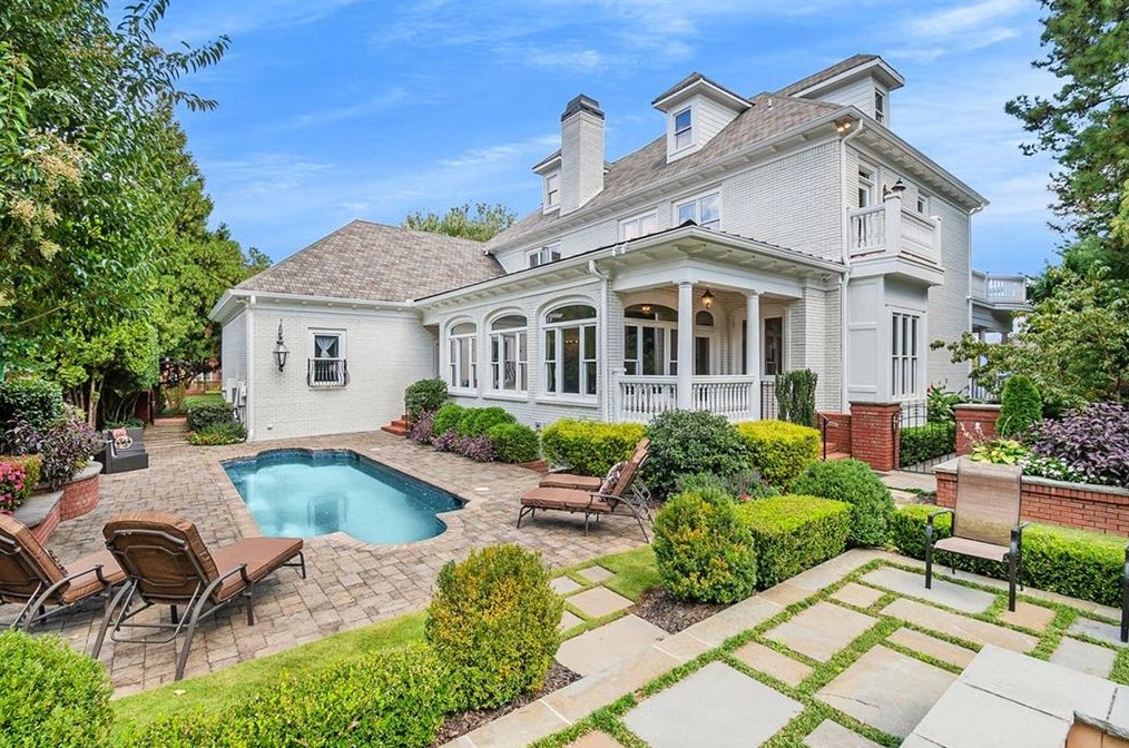 620 Pinetree Dr, Decatur GA  30030-2326 exterior