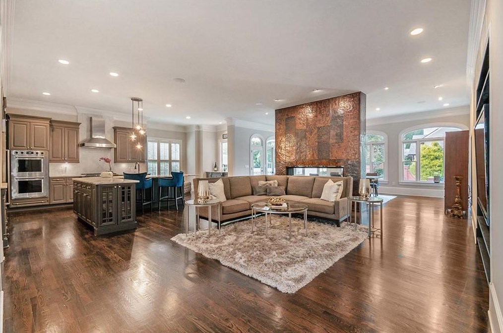 620 Pinetree Dr, Decatur GA  30030-2326 exterior