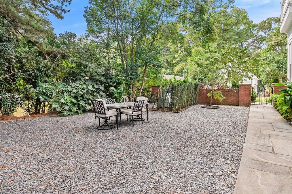 620 Pinetree Dr, Decatur GA  30030-2326 exterior