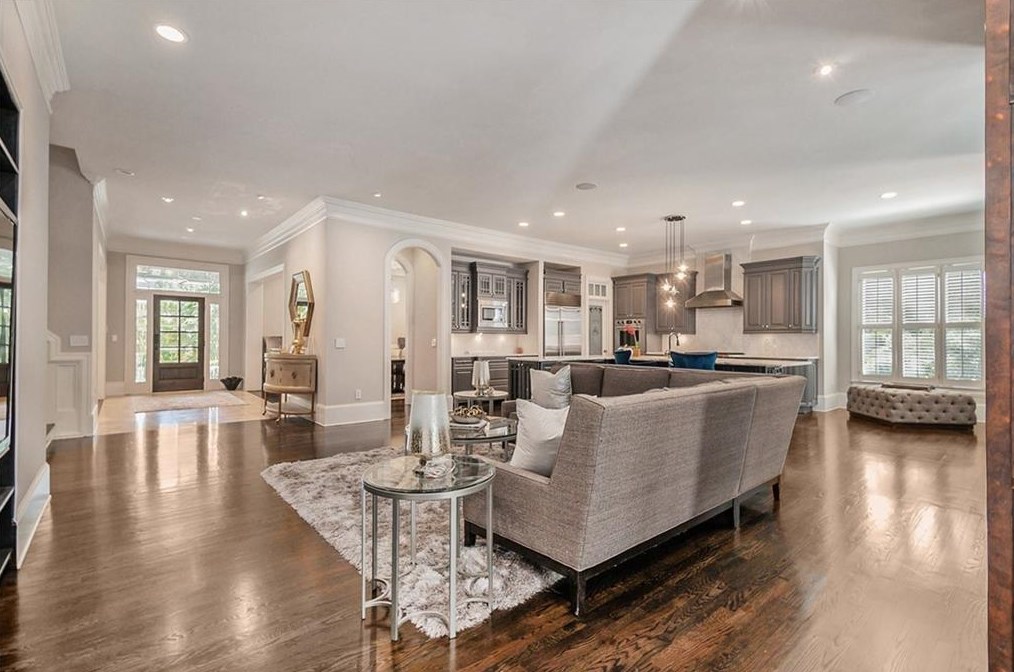 620 Pinetree Dr, Decatur GA  30030-2326 exterior