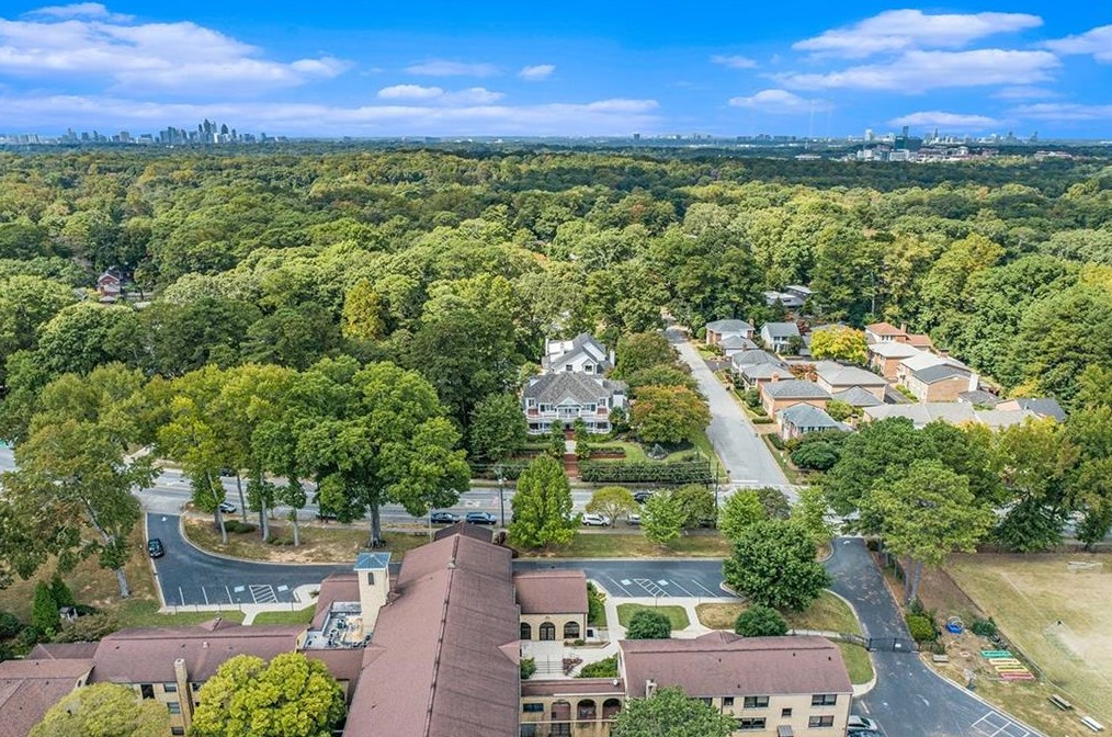 620 Pinetree Dr, Decatur GA  30030-2326 exterior