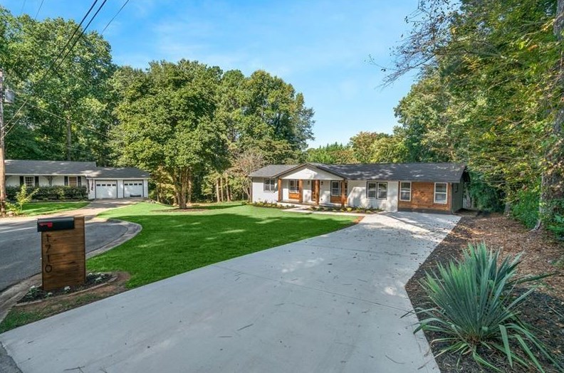 1710 Seneca Ct, Smyrna GA  30080-4551 exterior