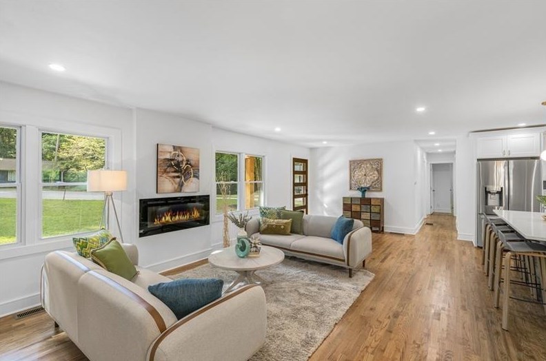 1710 Seneca Ct, Smyrna GA  30080-4551 exterior