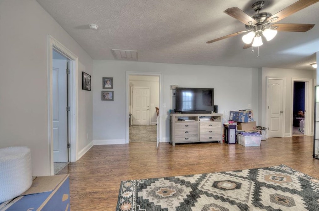 601 Hall Memorial Rd, Calhoun GA  30701-8357 exterior