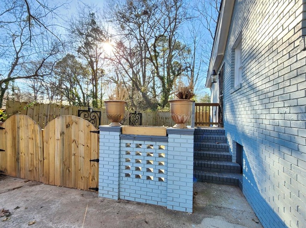 1357 Peachcrest Rd, Decatur GA  30032-2505 exterior