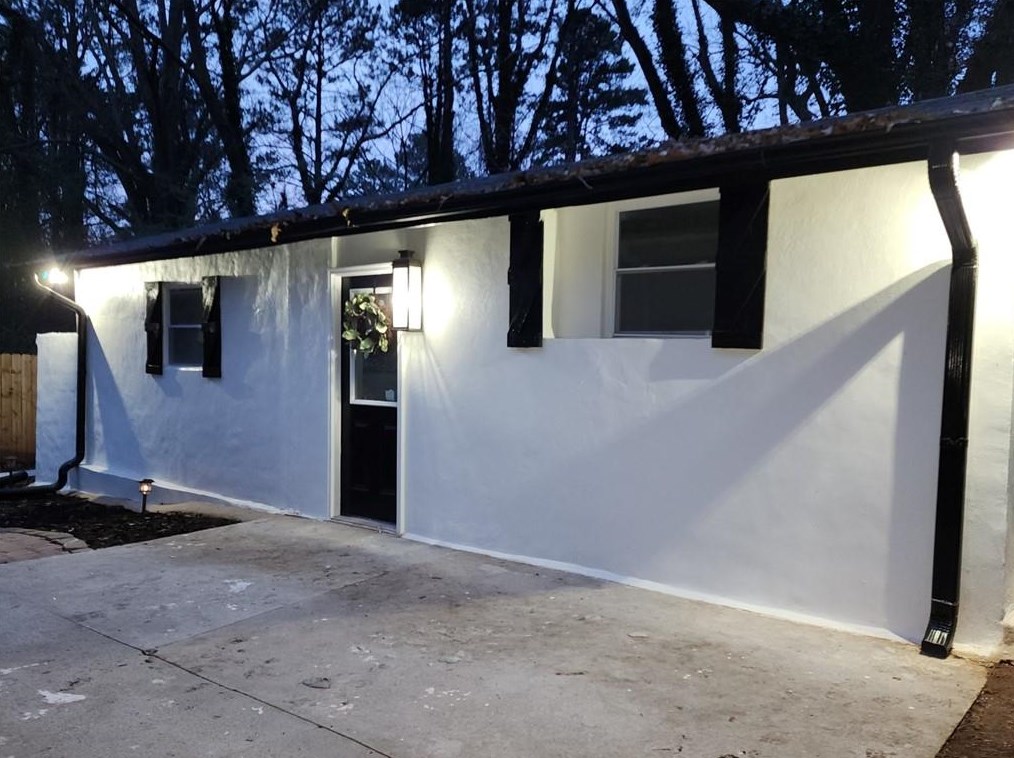 1357 Peachcrest Rd, Decatur GA  30032-2505 exterior