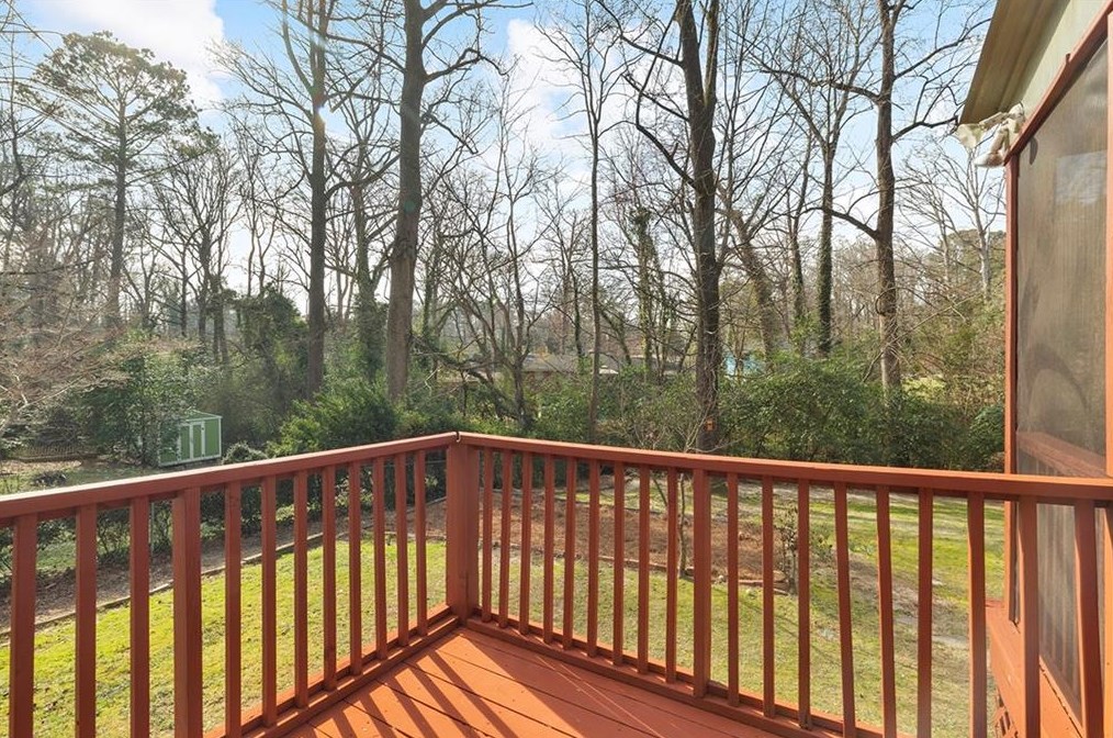 2564 Woodacres Rd, Atlanta GA  30345-1655 exterior