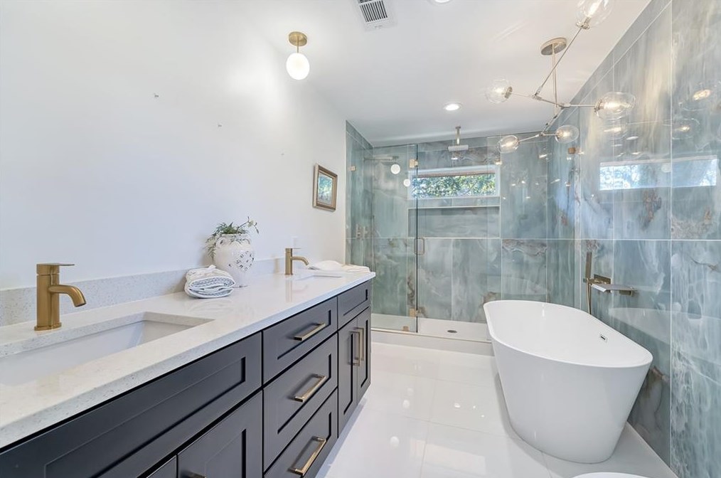 2380 Tilson Rd, Decatur GA  30032-6322 exterior