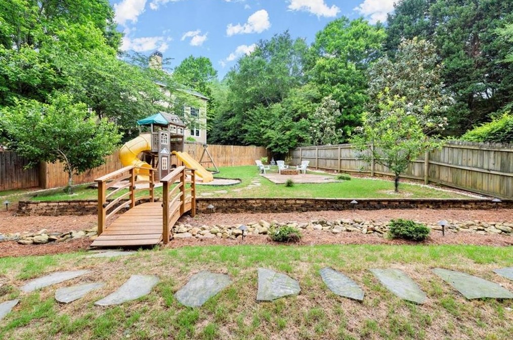 1854 Fox Chapel Dr, Smyrna GA  30080-6383 exterior