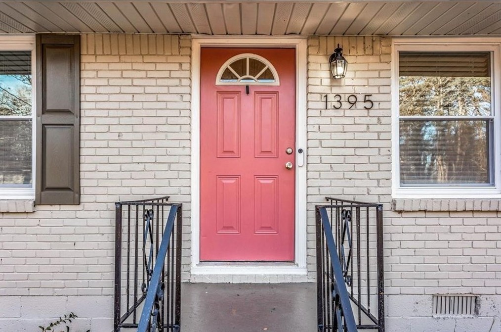 1395 Dennis Dr, Decatur GA  30032-3119 exterior