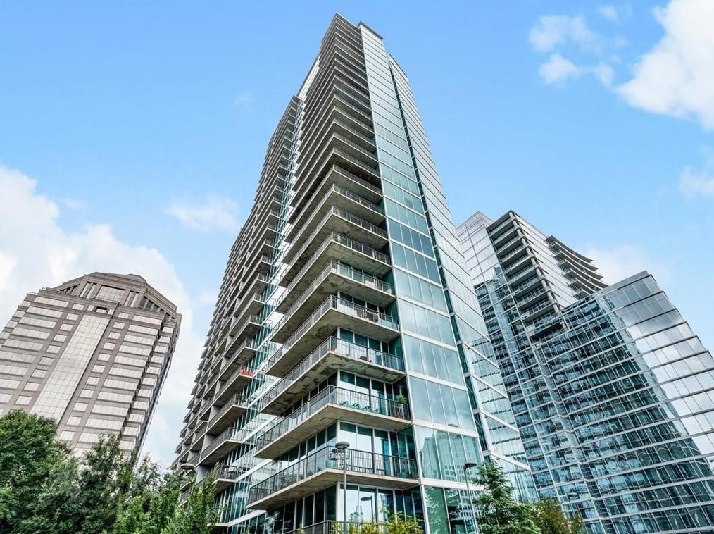 1080 Peachtree St, Atlanta GA  30309-3963 exterior