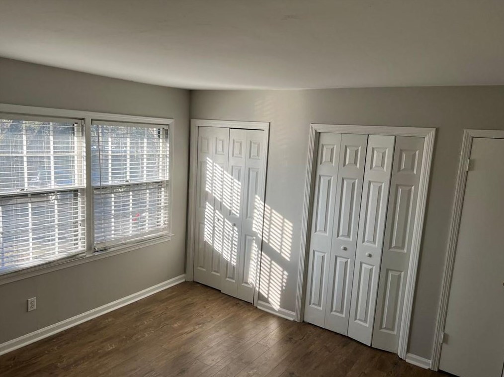 239 Triumph Dr, Atlanta GA  30327-1085 exterior