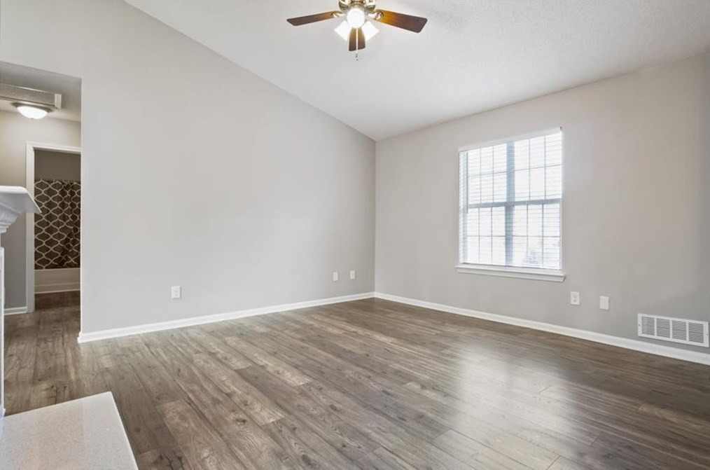 5028 Chadwick Ct, Decatur GA  30035-3627 exterior