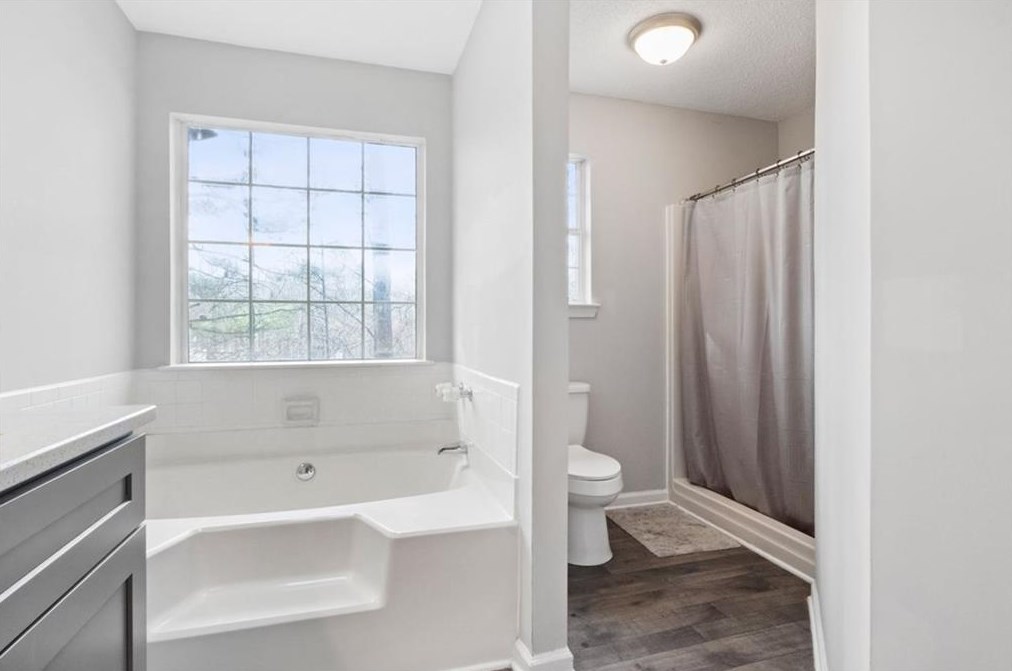 5028 Chadwick Ct, Decatur GA  30035-3627 exterior