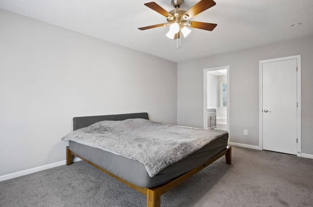 5028 Chadwick Ct, Decatur GA  30035-3627 exterior