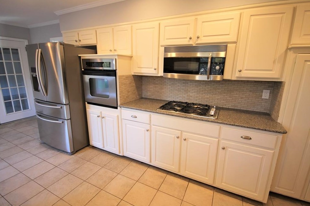 1735 Moonstone Ct, Decatur GA  30033-1411 exterior