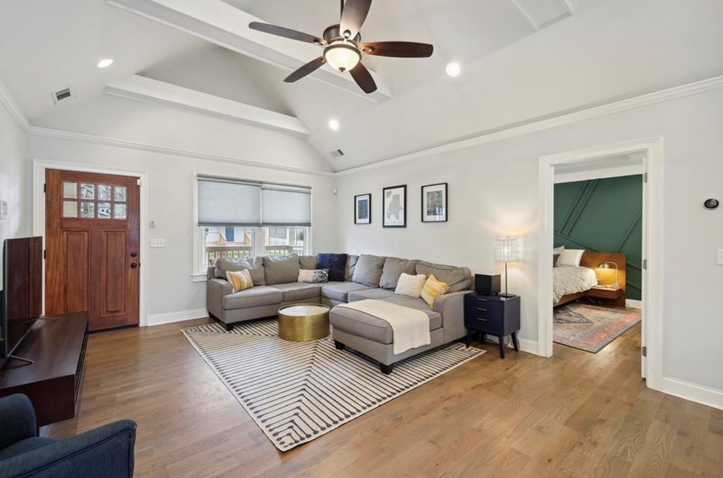 78 Vannoy St, Atlanta GA  30317-1629 exterior