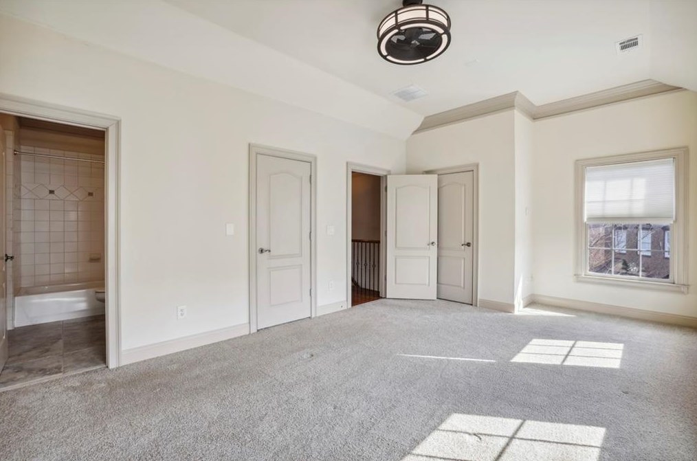 972 Persimmon Pt, Atlanta GA  30328-4503 exterior