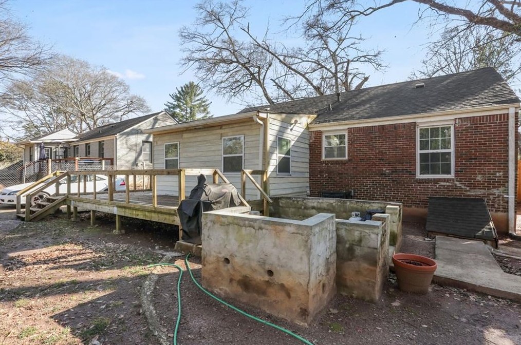 2702 Joyce Ave, Decatur GA  30032-4317 exterior