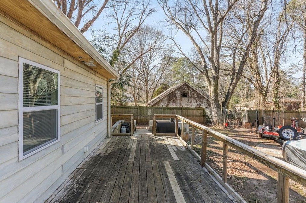 2702 Joyce Ave, Decatur GA  30032-4317 exterior