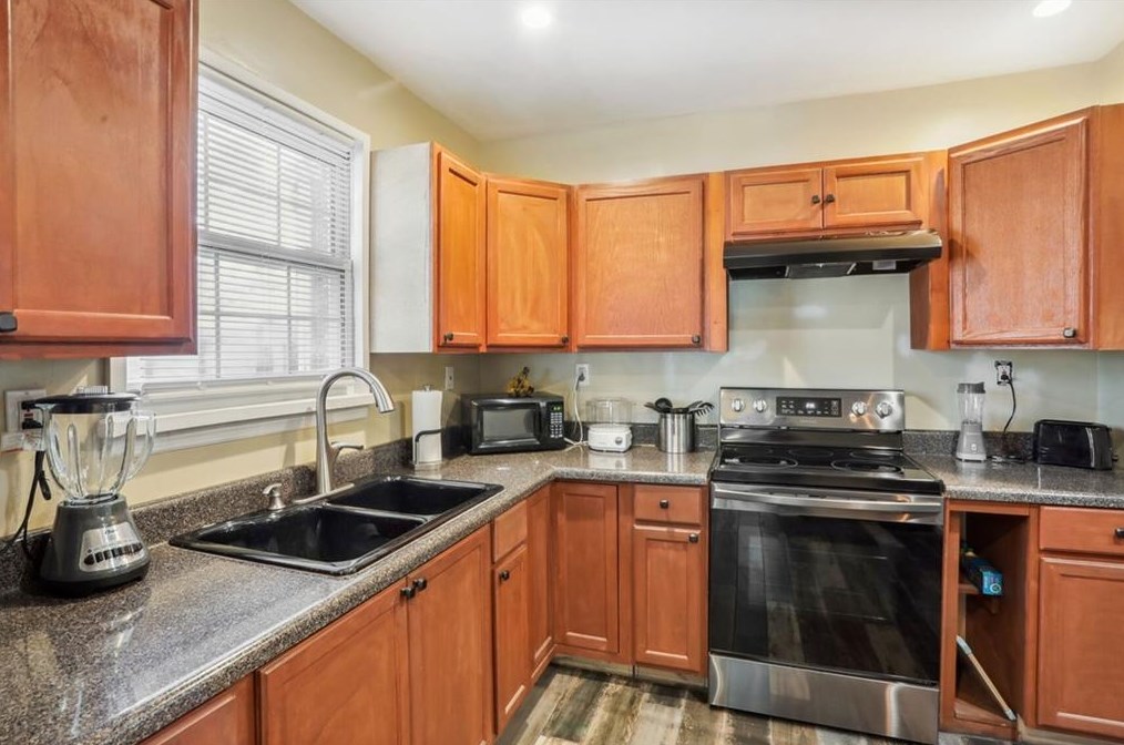 2702 Joyce Ave, Decatur GA  30032-4317 exterior