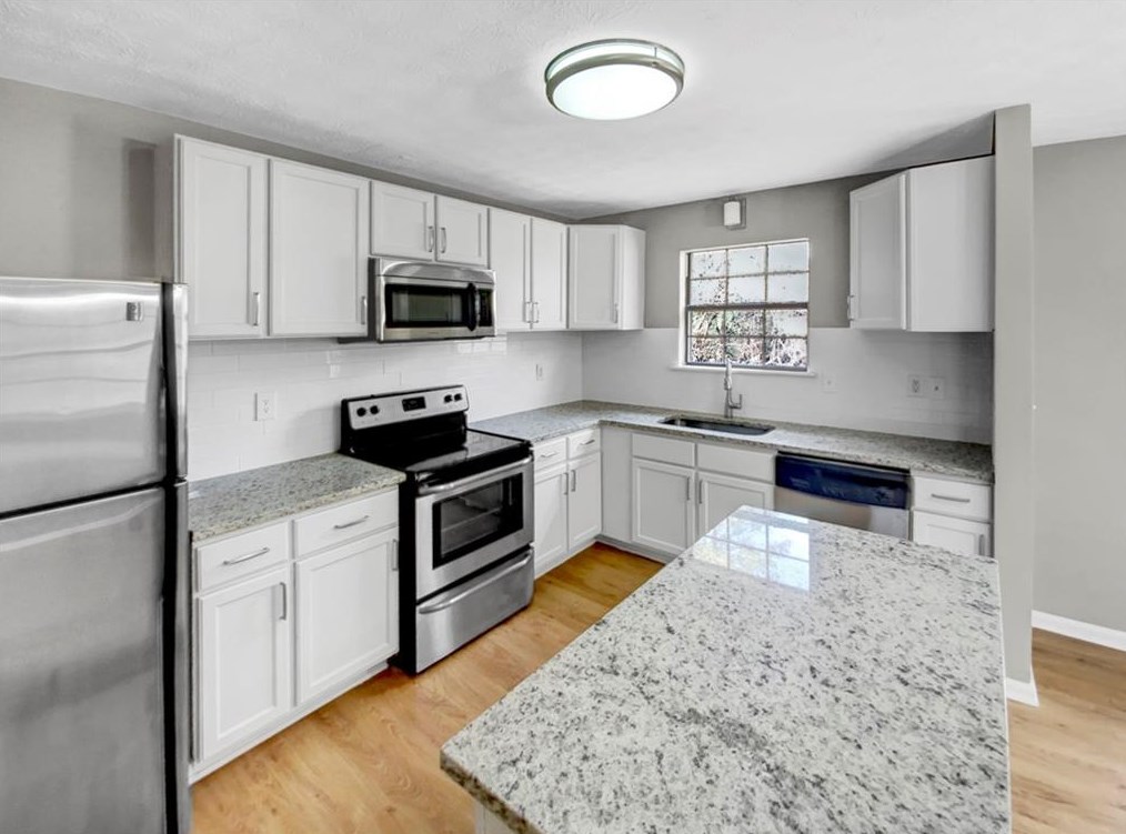 2771 Rockdale Dr, Decatur GA  30034-1072 exterior