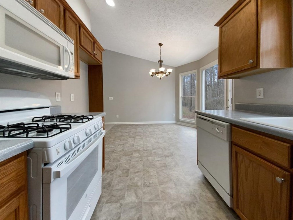 291 Due West Rd, Dallas GA  30157-2501 exterior