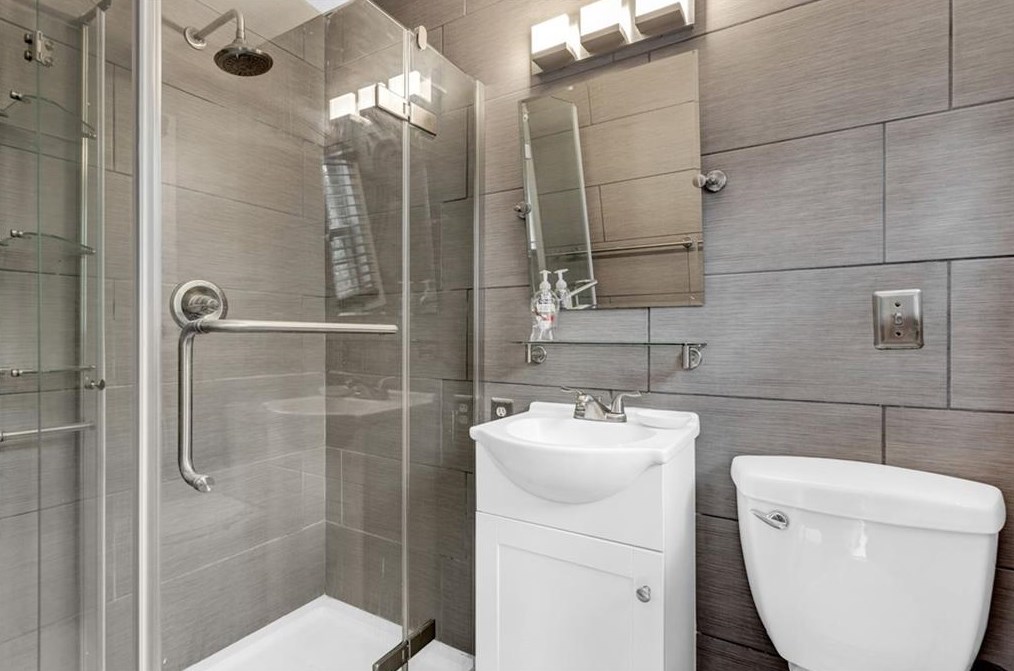 2250 Soaring Ln, Lawrenceville GA  30044-5885 exterior