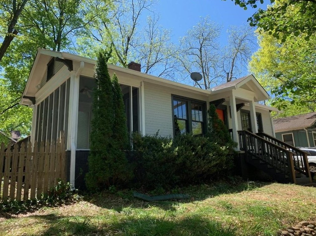 1299 Oak Grove Ave, Atlanta GA  30316-1617 exterior