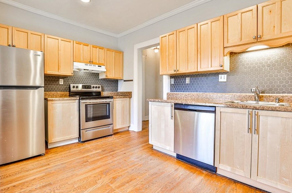 1299 Oak Grove Ave, Atlanta GA  30316-1617 exterior