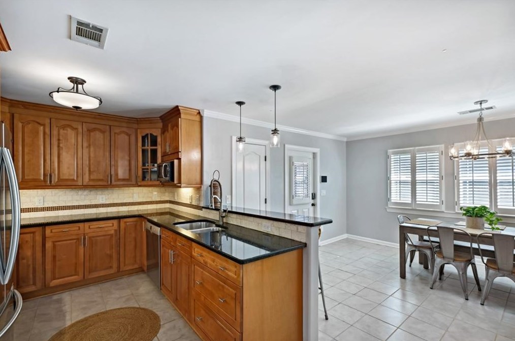 323 Second Ave, Decatur GA  30030-3512 exterior