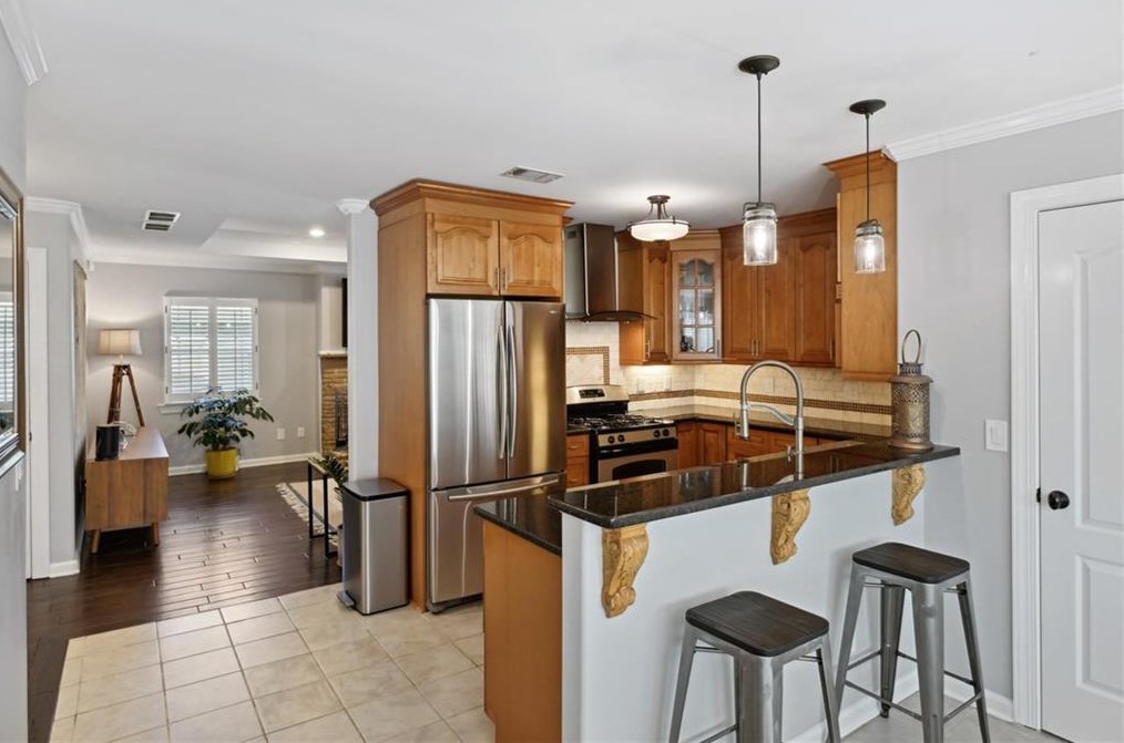 323 Second Ave, Decatur GA  30030-3512 exterior