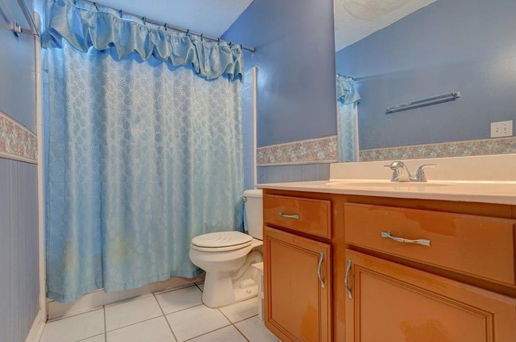 4284 Rosewood Grv, Decatur GA  30034-6241 exterior