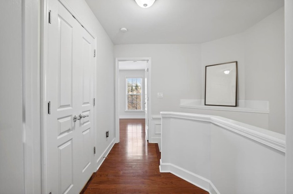 2836 Overlook Ct, Atlanta GA  30324-7503 exterior