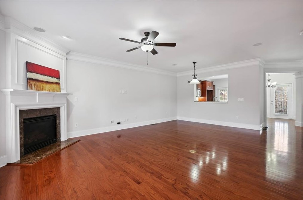 2836 Overlook Ct, Atlanta GA  30324-7503 exterior